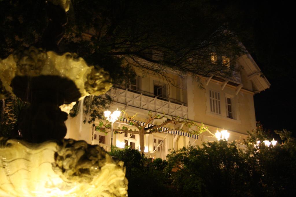Hotel Villa La Cheneraie แซ็งต์-ราฟาเอล ภายนอก รูปภาพ